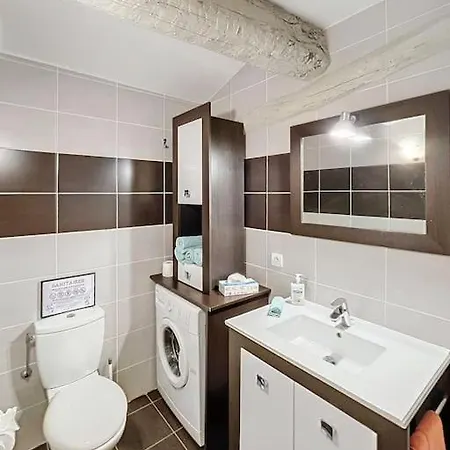 Appartement Maison De Village Climatisee